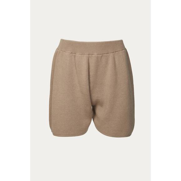 NEW MR MITTENS lounge shorts in almond
